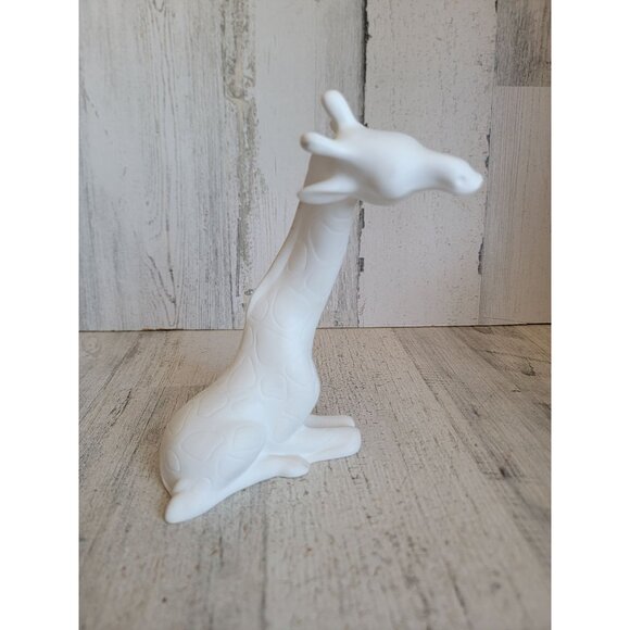 Freeman George giraffe bone white vintage ceramic home decor figure - Picture 1 of 8